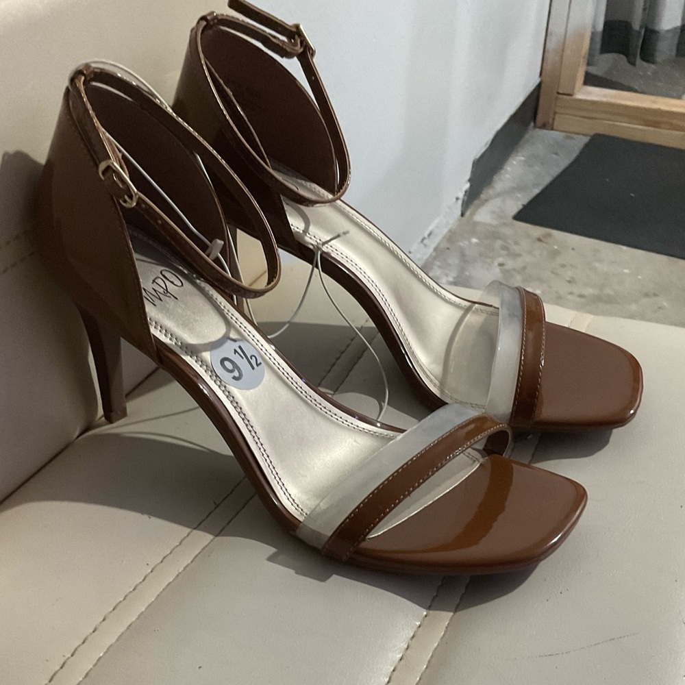 Women comfortable brown heels with ankle strap